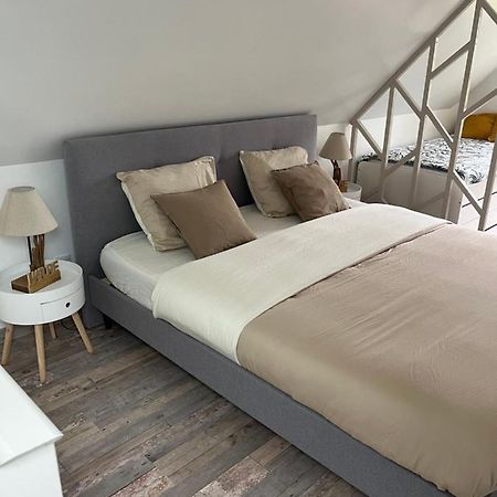 La Petite Maison De Kerguiniou Glomel Экстерьер фото